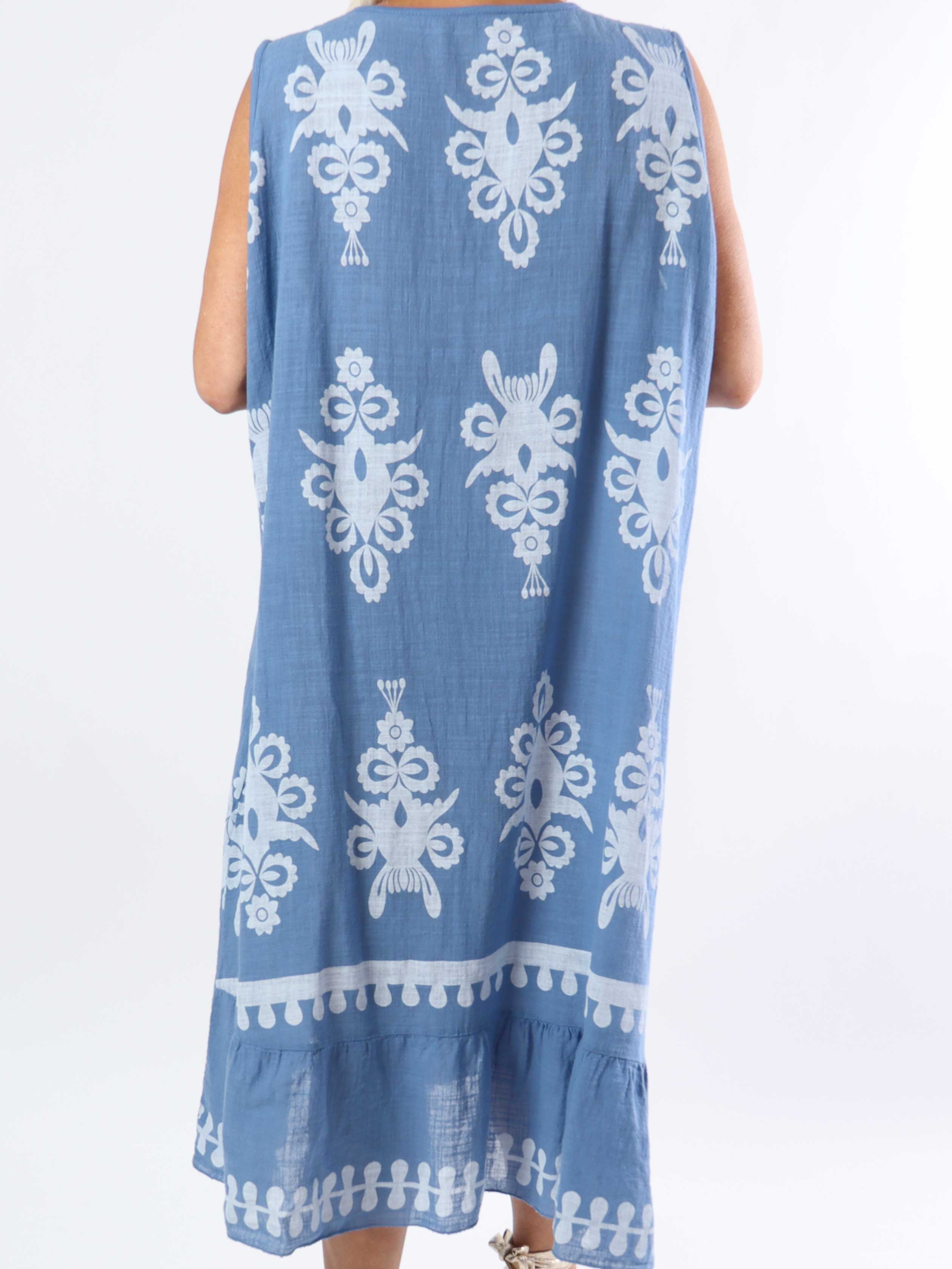 Tanzania - Vacker bomullsklänning i linne-liknande tyg i plus size